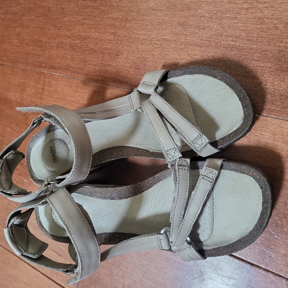 Teva sandals - Picture 2 of 7